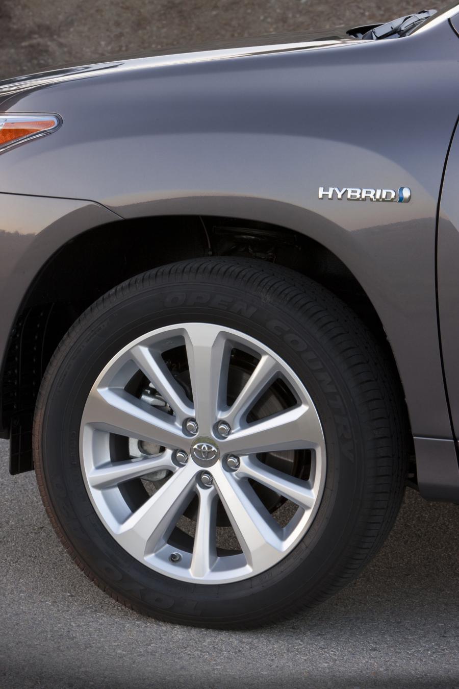  Toyota Highlander Hybrid 2011 года  (фото 11 из 34)
